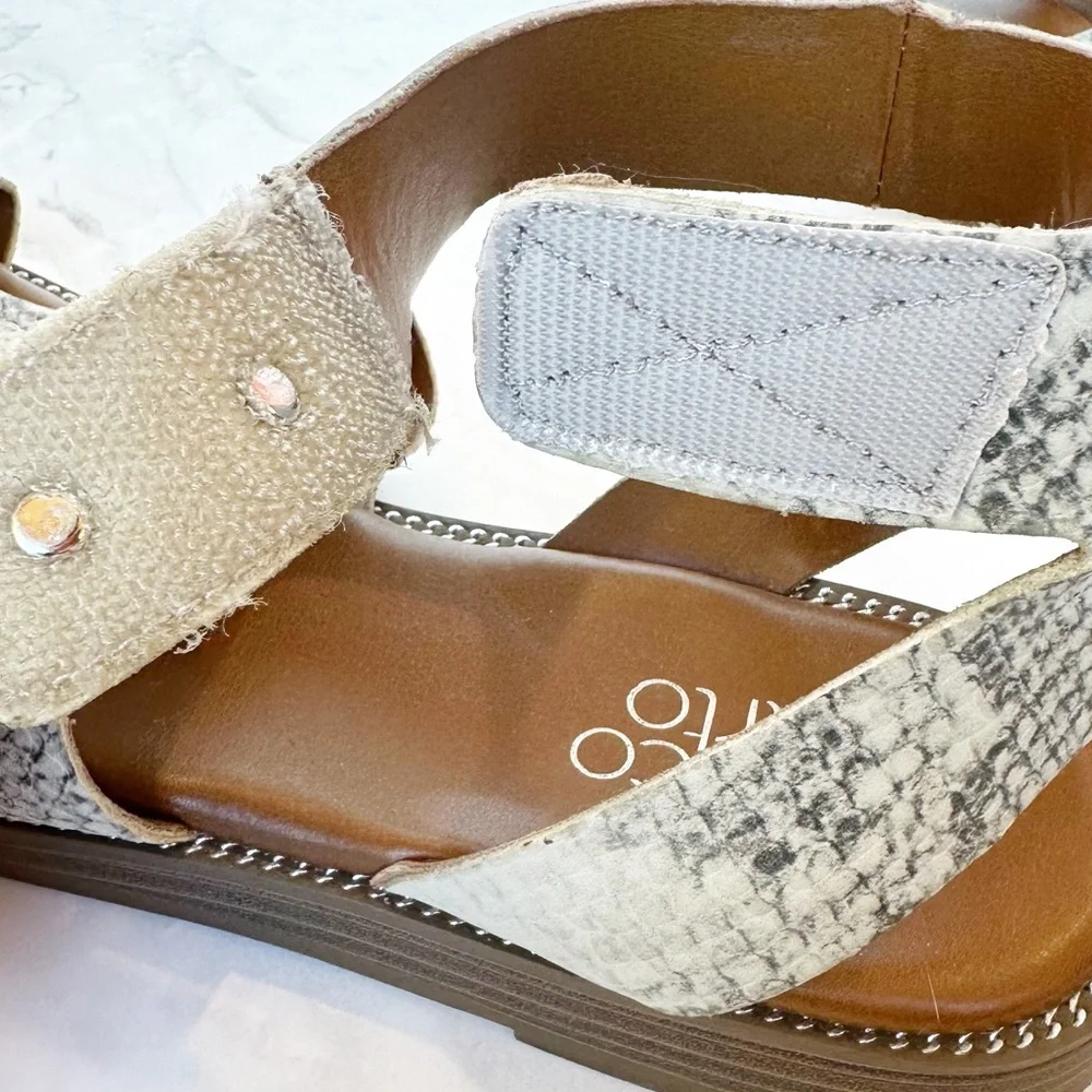 Franco Sarto Genevia Snakeskin Embossed Sandal Size 8.5